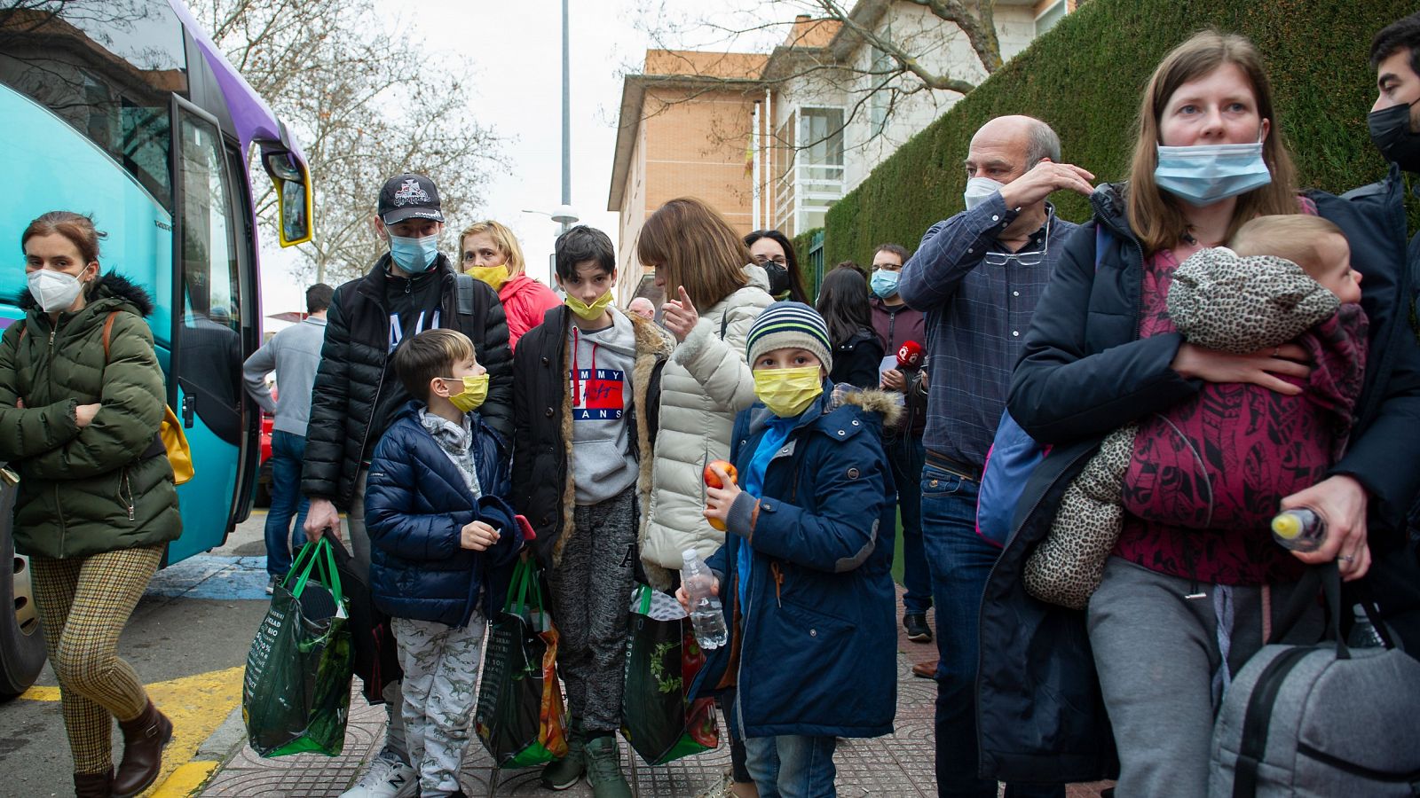 Continúan llegando refugiados ucranianos a toda España