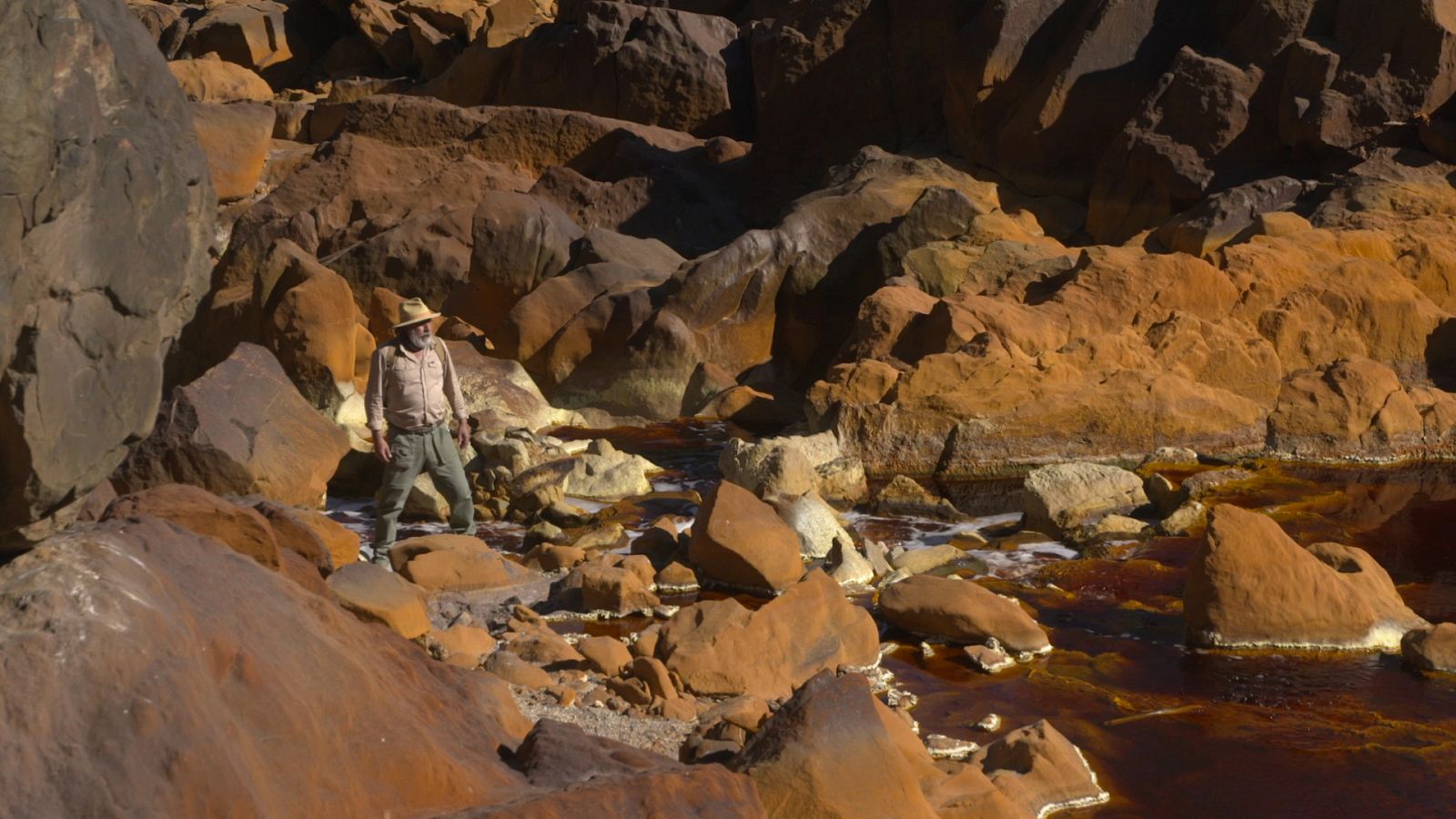 Senderos del mundo - Etapa 2: Desierto de Merzouga-Fez (Marruecos), Sanabria-León (Castilla y León), Marismas de Odiel-Minas de Riotinto (Huelva) - ver ahora