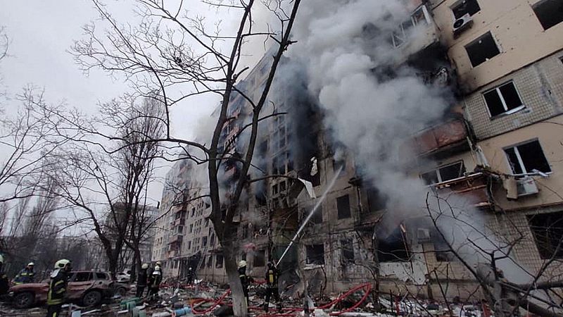 Nuevo bombardeo en Kiev mientras Ucrania y Rusia mantienen negociaciones - Ver ahora