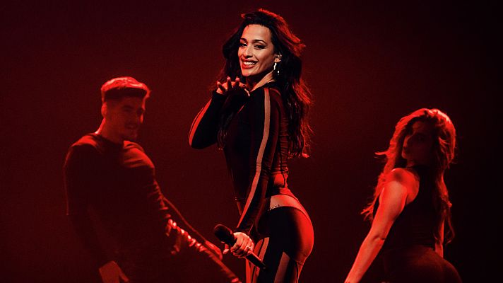 Telediario 1 - Chanel estrena el videoclip de 'SloMo' con coreografía de Kyle Hanagami