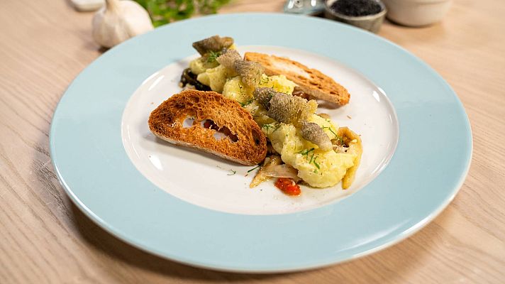 Menudos Torres - Receta montadito de brandada de bacalao con escalivada