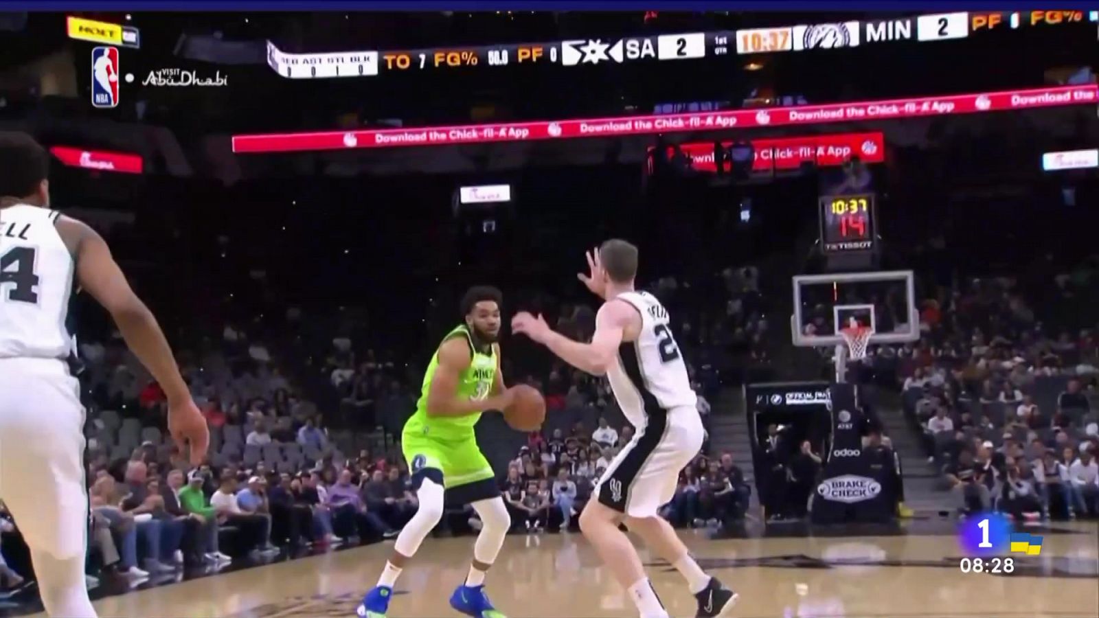 Karl-Anthony Towns mete 60 puntos, marca del año en la NBA