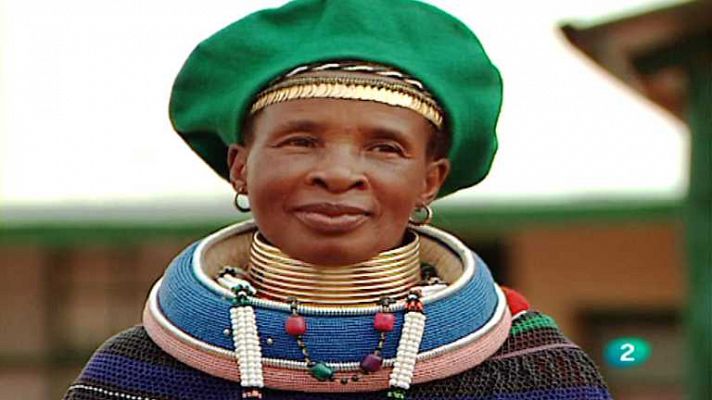 Ndebele, cuellos de avestruz