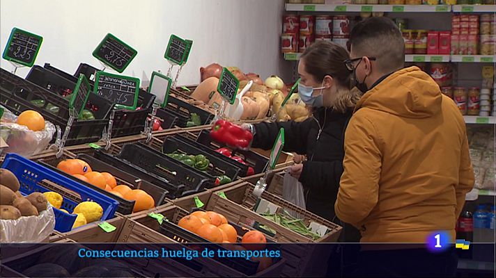 La huelga de transportistas podría dejar sin mercancías a los comercios