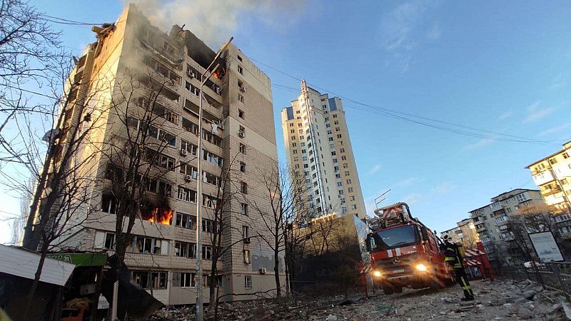 Rusia intensifica sus ataques y continúa el asedio de Kiev - Ver ahora