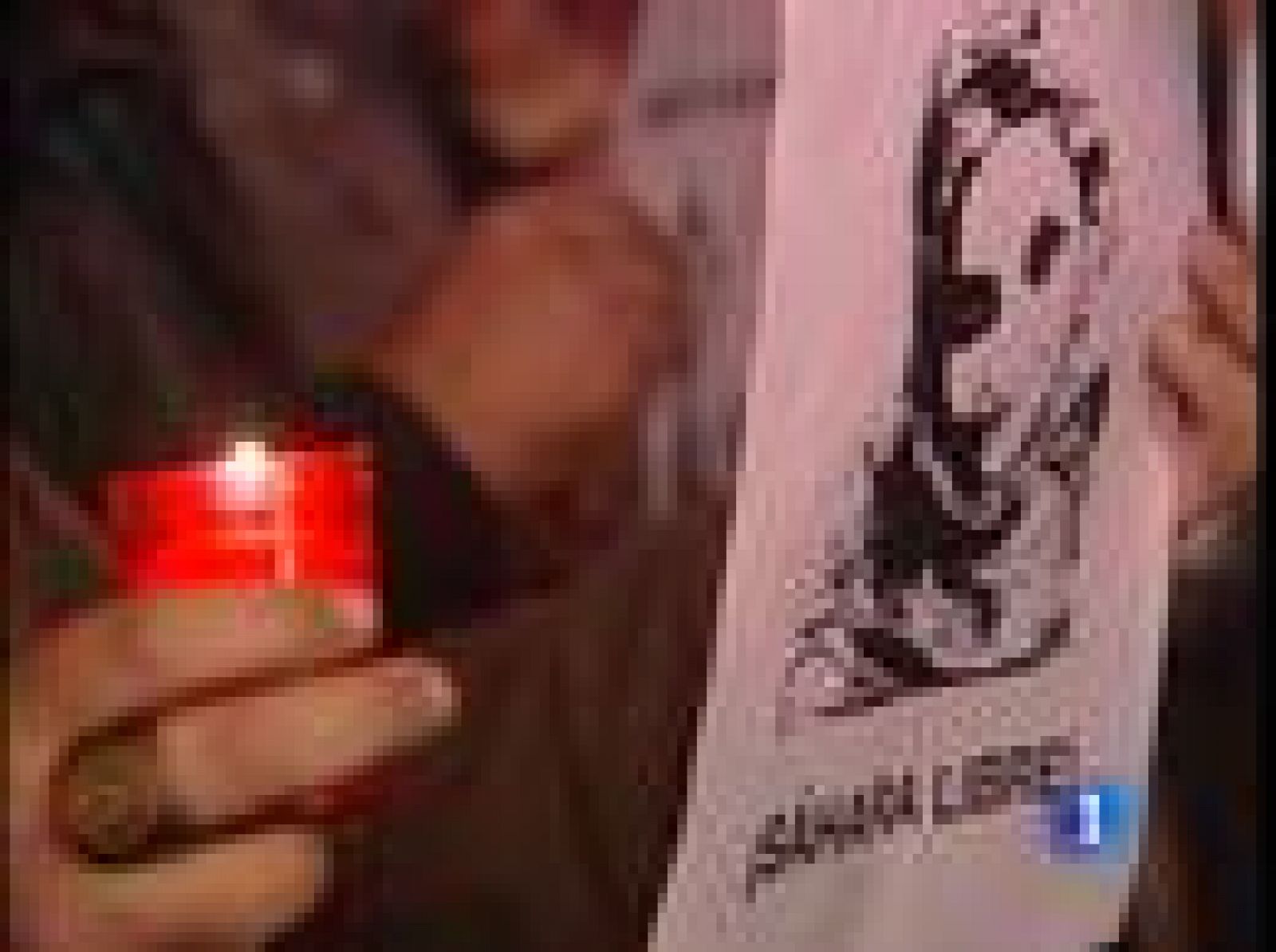 Aminatu Haidar lleva 22 días en huelga de hambre, y su caso sigue sin encontrar una salida. | Ver