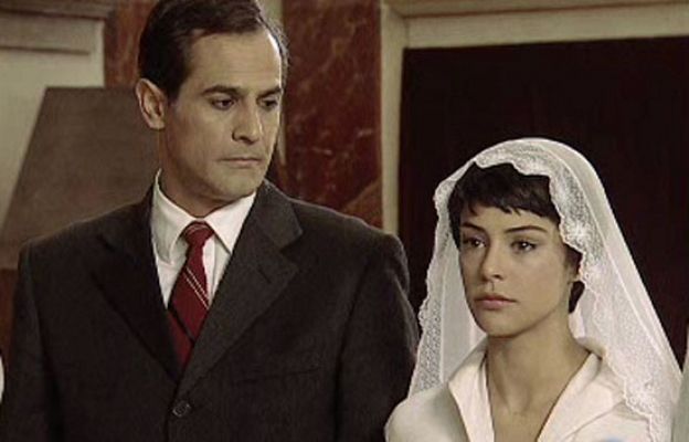 Amar en tiempos revueltos - La boda de Alicia y Álvaro