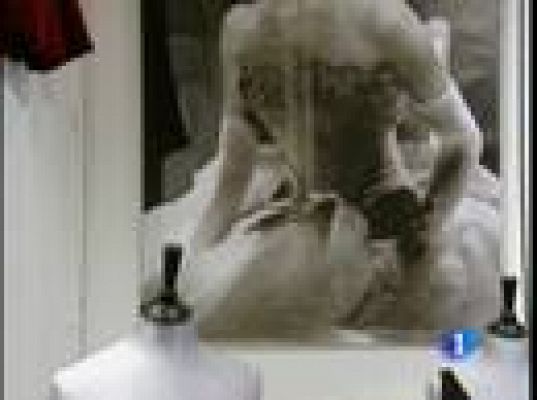 Telediario 1 - La ropa de Audrey Hepburn a subasta