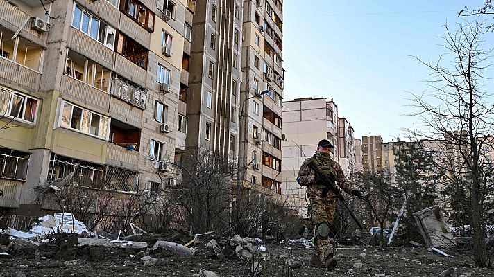 Continúan los ataques rusos sobre Kiev y Mariúpol