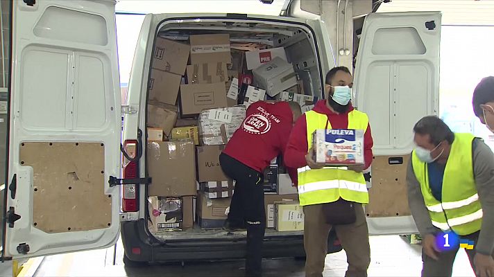 Ajut humanitari cap a Ucraïna: surten del Port de Barcelona més de 125 tones de solidaritat