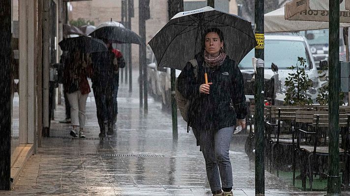 El tiempo - Lluvia en el este y centro peninsular que puede ir acompañada de barro