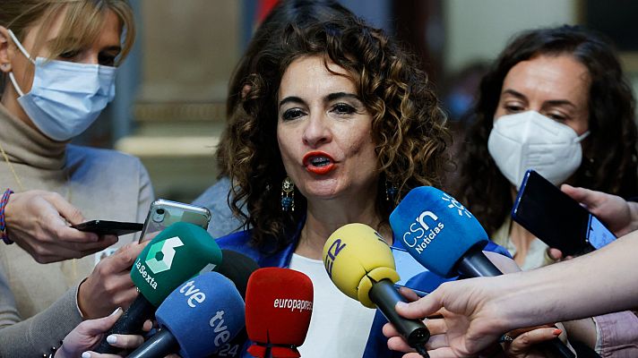 Informativo 24h - Montero, sobre el paro de transportistas: "No se puede utilizar la falta de suministros para chantajear al Gobierno"