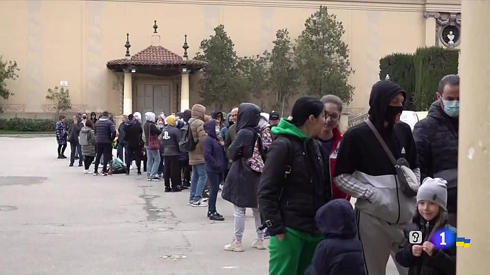 L'Informatiu - Desorientació entre els ucraïnesos que han anat al centre d'acollida a la Fira de Barcelona