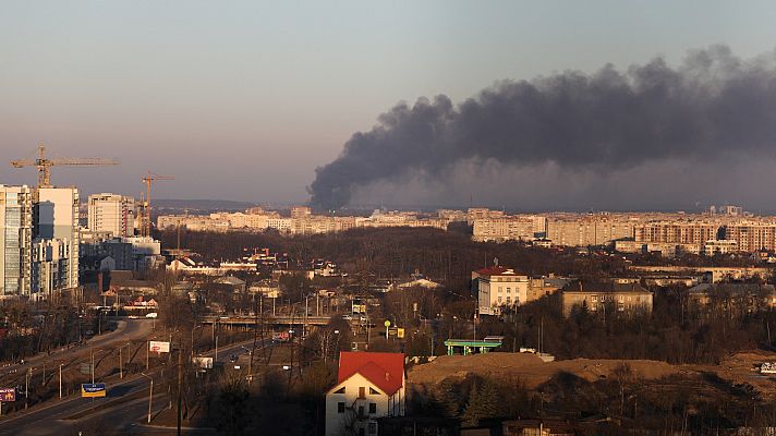 Rusia bombardea por primera vez Leópolis