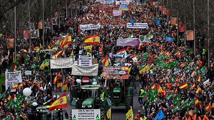 Telediario Fin de Semana - El campo se manifiesta en una marcha masiva en Madrid