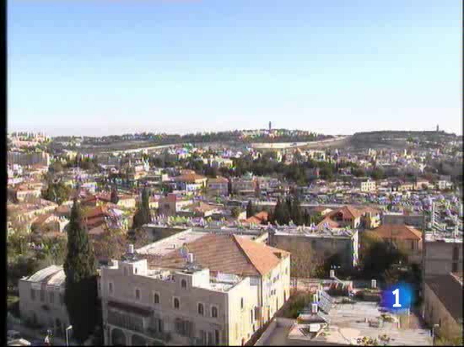 Lo quiere hacer con un documento en el que apuesta por que Jerusalén sea capital de dos estados. Israel ha criticado la iniciativa europea y para los palestinos es un buen paso hacia la paz.