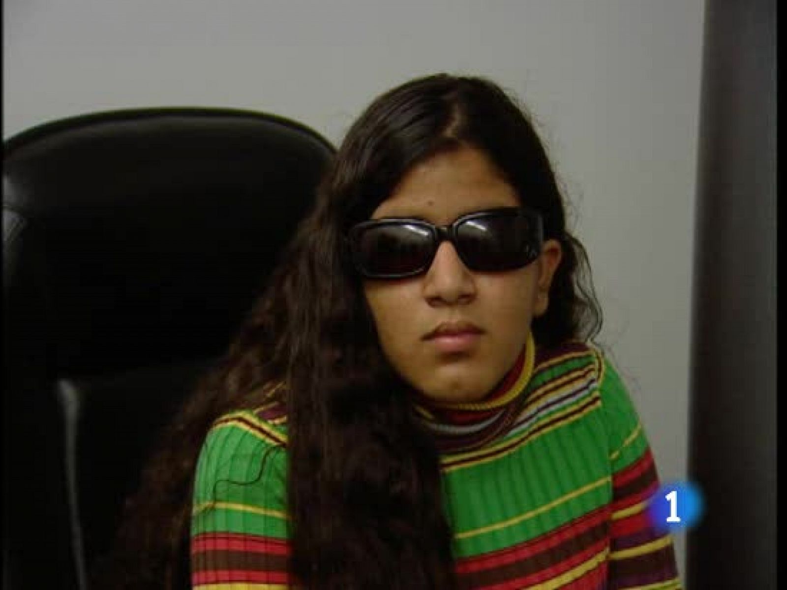 Karla, una adolescente de 14 años, ha recuperado la vista parcial de su ojo izquierdo | Ver