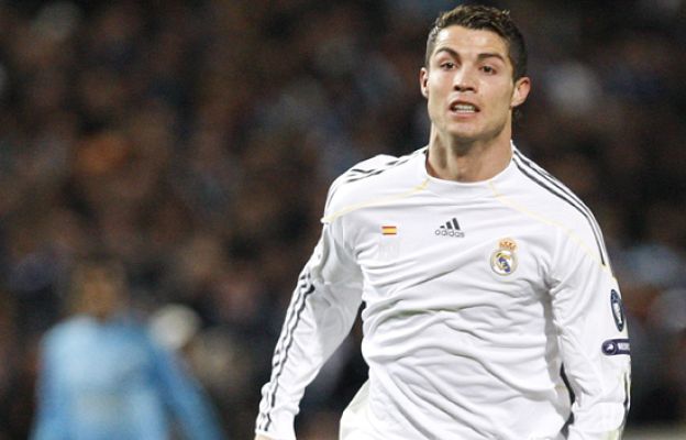 Champions League - Observando a Cristiano