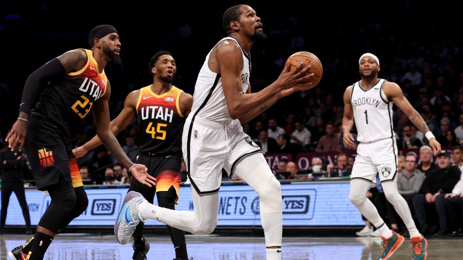 Durant y LeBron se lucen en las victorias de Nets y Lakers