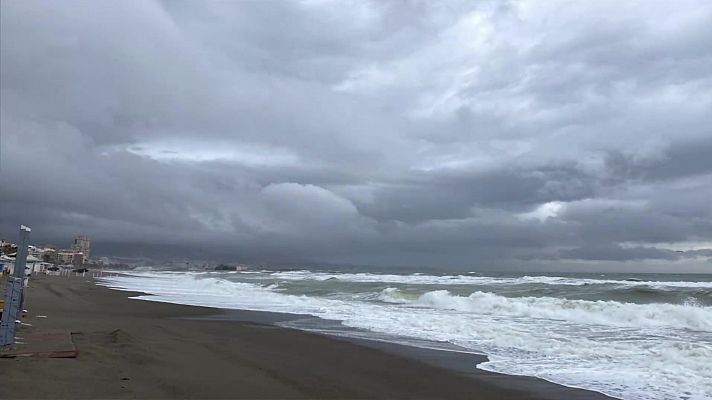 Precipitaciones localmente fuertes y/o persistentes en la Comunidad Valenciana, Murcia, Almería, Málaga y oeste de Andalucía. Nevadas en Gredos e Ibérica sur