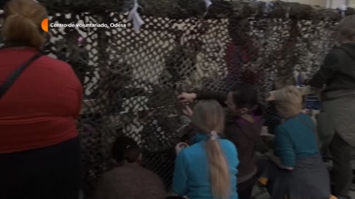 Modo Digital - Guerra en Ucrania: fabricando redes de camuflaje en Odesa