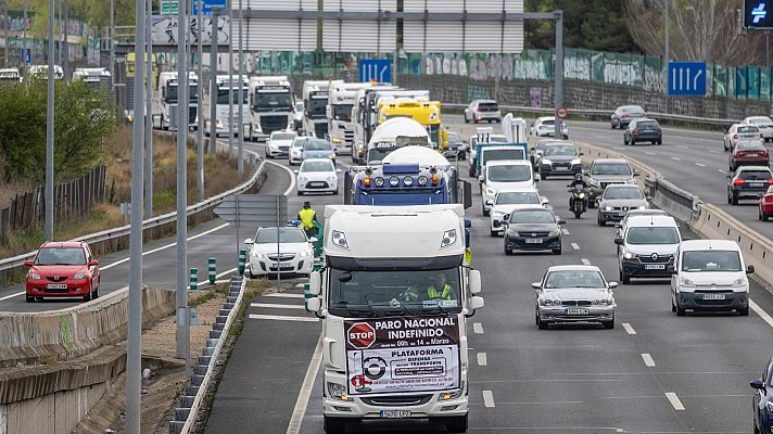 Telediario 1 - La patronal de transportistas se reúne con el Gobierno pero sin los convocantes de los paros
