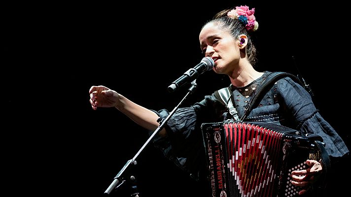 Telediario 1 - Julieta Venegas regresa con una gira por España