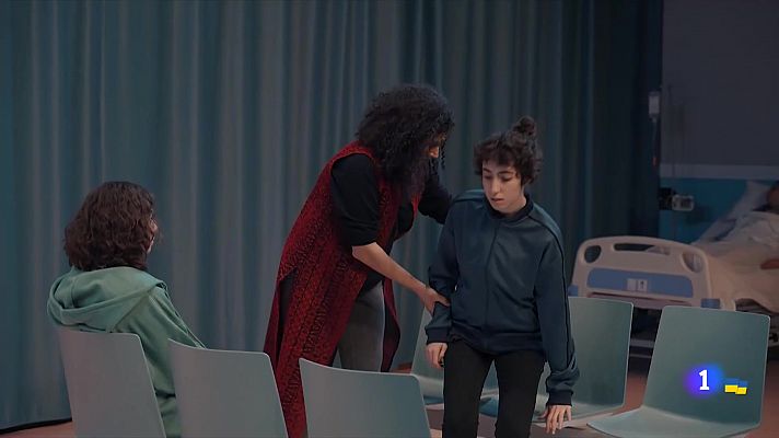 L'Informatiu - El Lliure estrena "Síndrome de gel", una reflexió sobre els efectes psicològics d'un conflicte bèl·lic en els infants