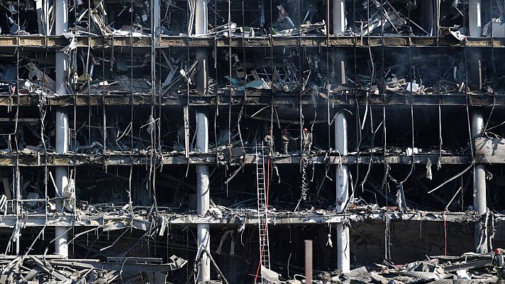 Telediario 2 - Kiev resiste entre los bombardeos de Rusia