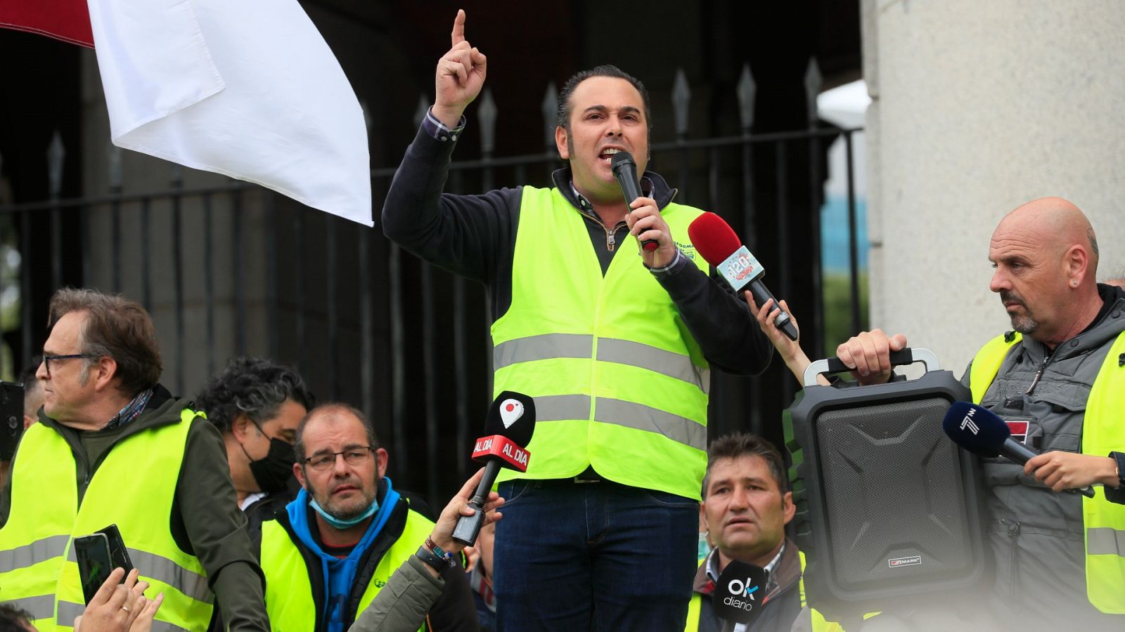 La plataforma convocante decide mantener la huelga en el transporte: "No hay más remedio que continuar parados"