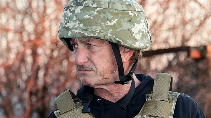 Sean Penn amenaza con fundir sus Oscar por Ucrania