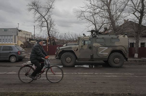 Rusia mantiene su ofensiva en el sur de Ucrania 