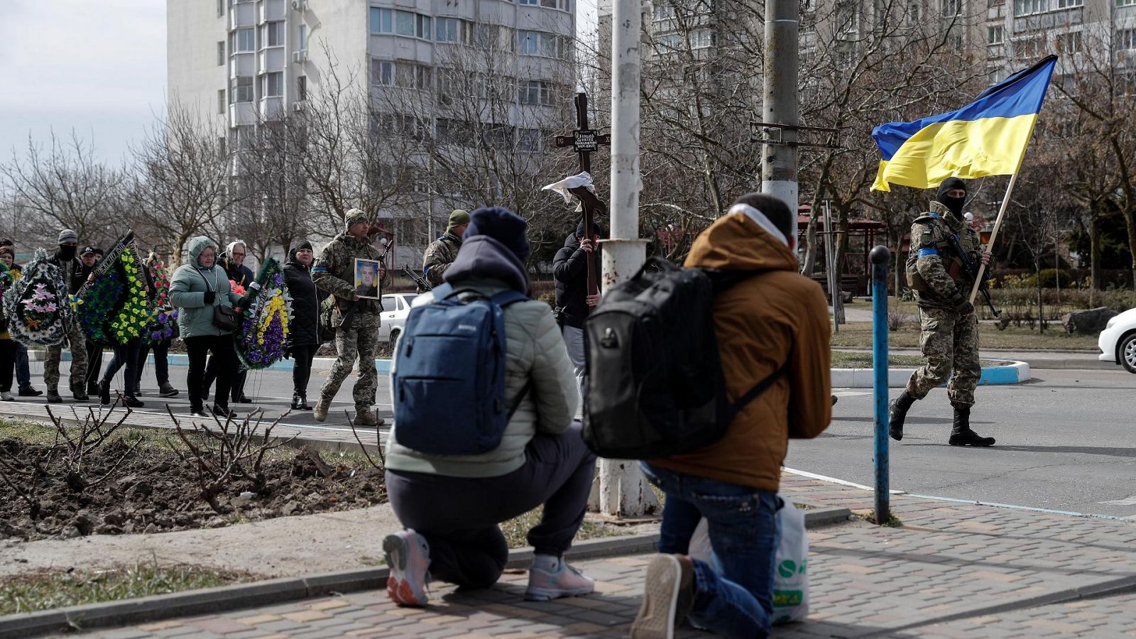 Las sirenas de Odesa, una "nana" para refugiados de Mariúpol