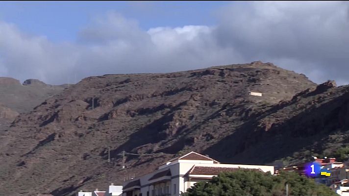 Telecanarias - Los taxistas de La Gomera temen perder a sus clientes