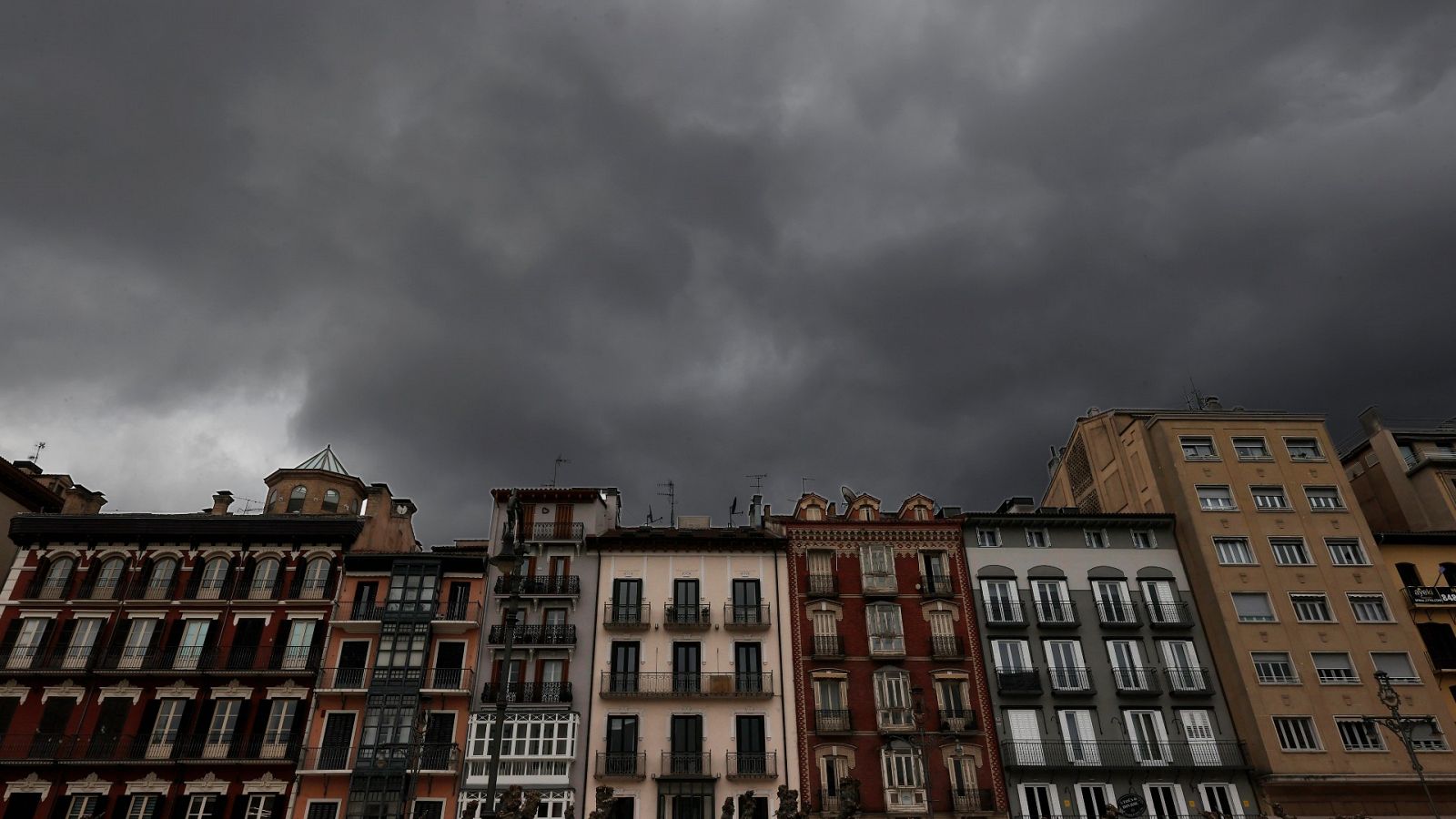 Precipitaciones y bajada de temperaturas por un frente atlántico