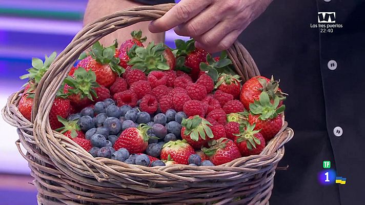 Cómo plantar tus propios frutos del bosque