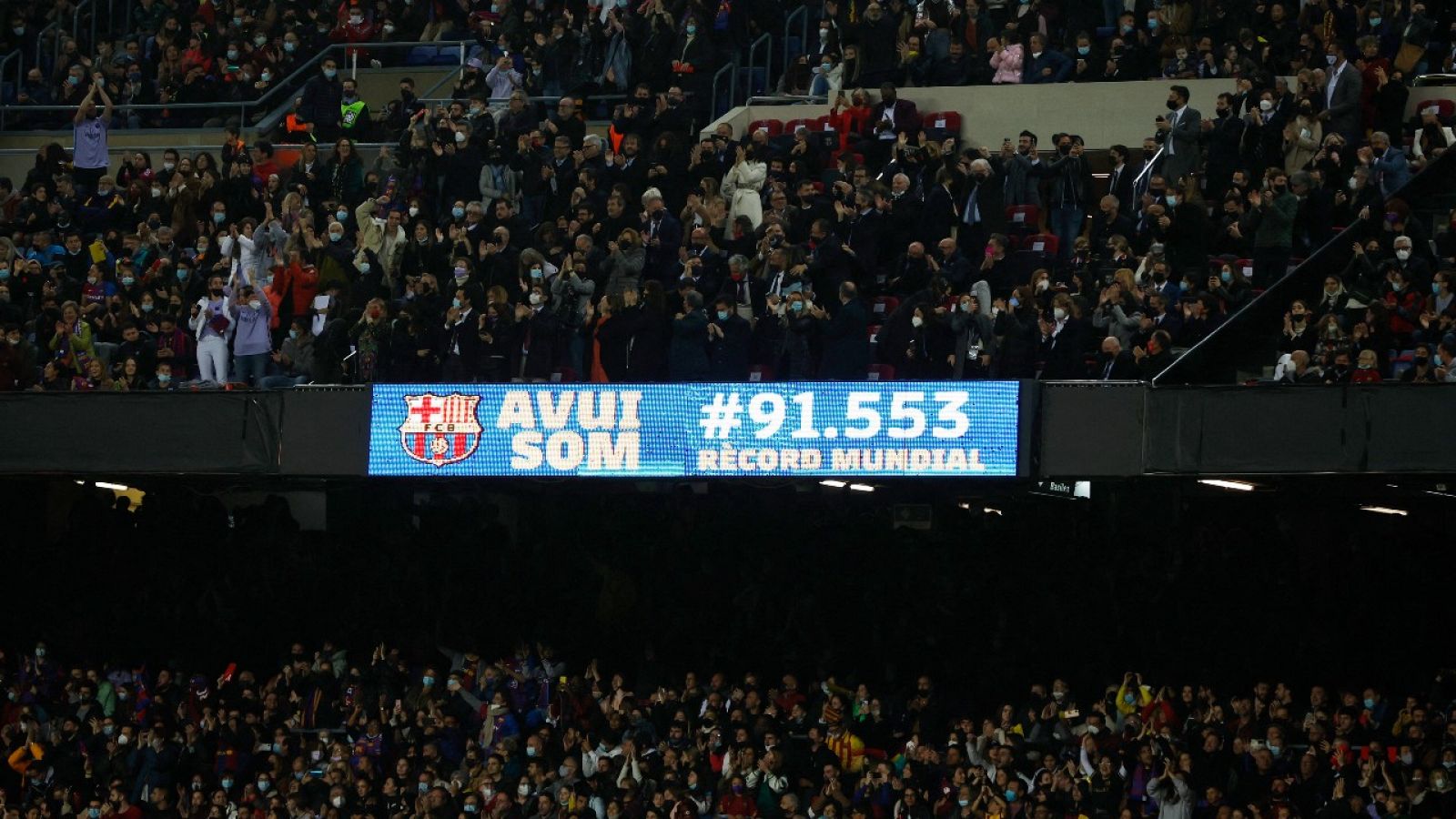 Récord mundial de asistencia a un partido femenino de fútbol