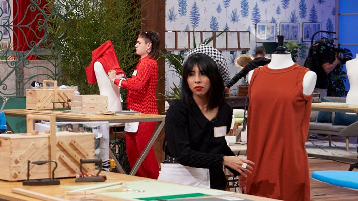 Maestros de la costura - Lili se deshace del talismán y gana la prueba de habilidad