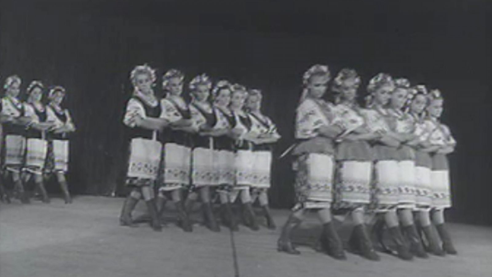 NODO - Danzas de la primavera de Ucrania en el Gran Teatre del Liceu por el Ballet ruso Moisseiev