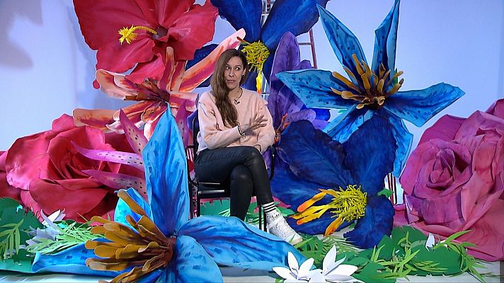 Cámara abierta - Missmsmith - Arte Papel, Diccionaria y Aizega en !minutoCOM