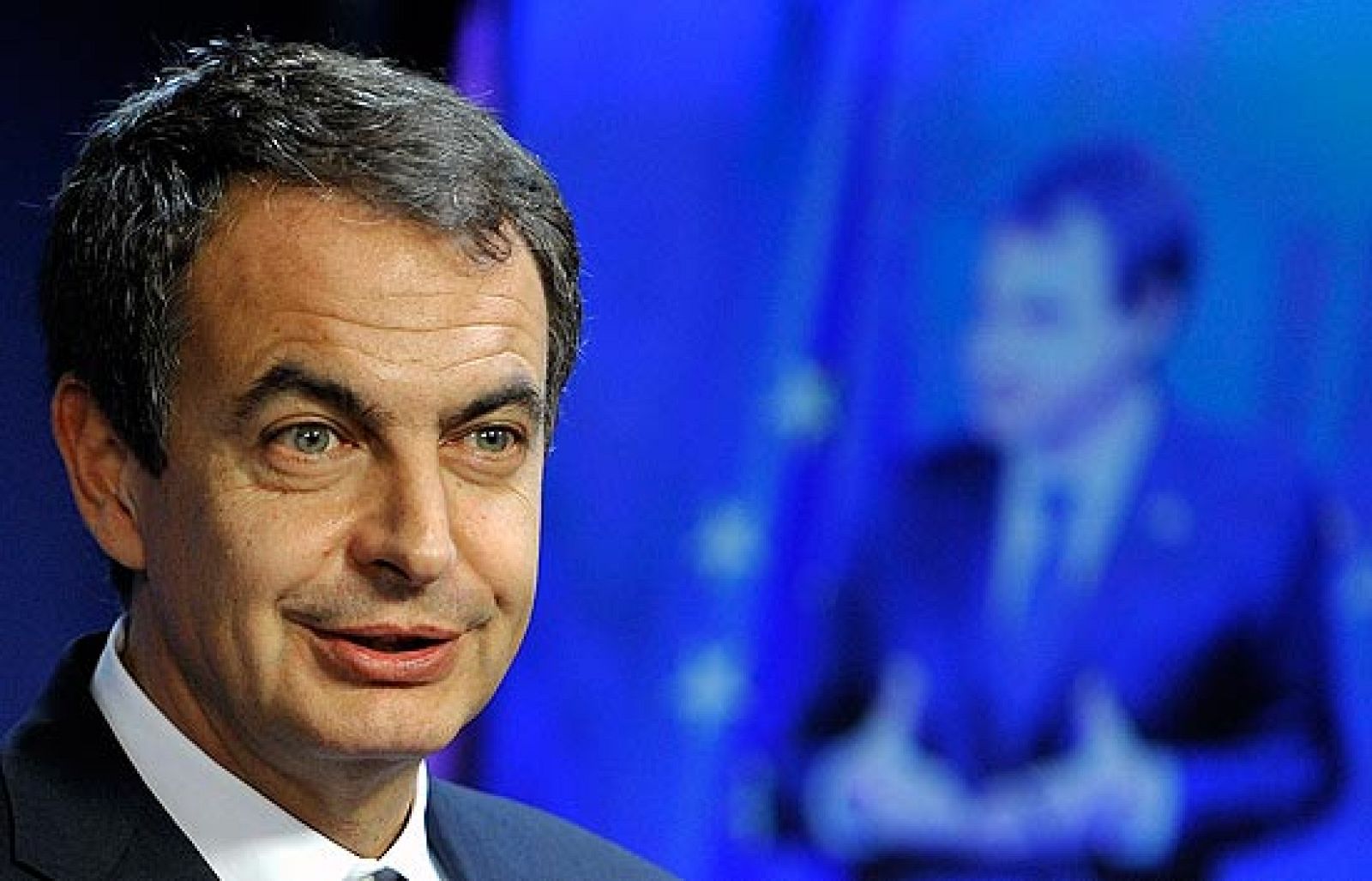 Zapatero asegura que el Rey siempre colabora "en sintonía" con el Gobierno