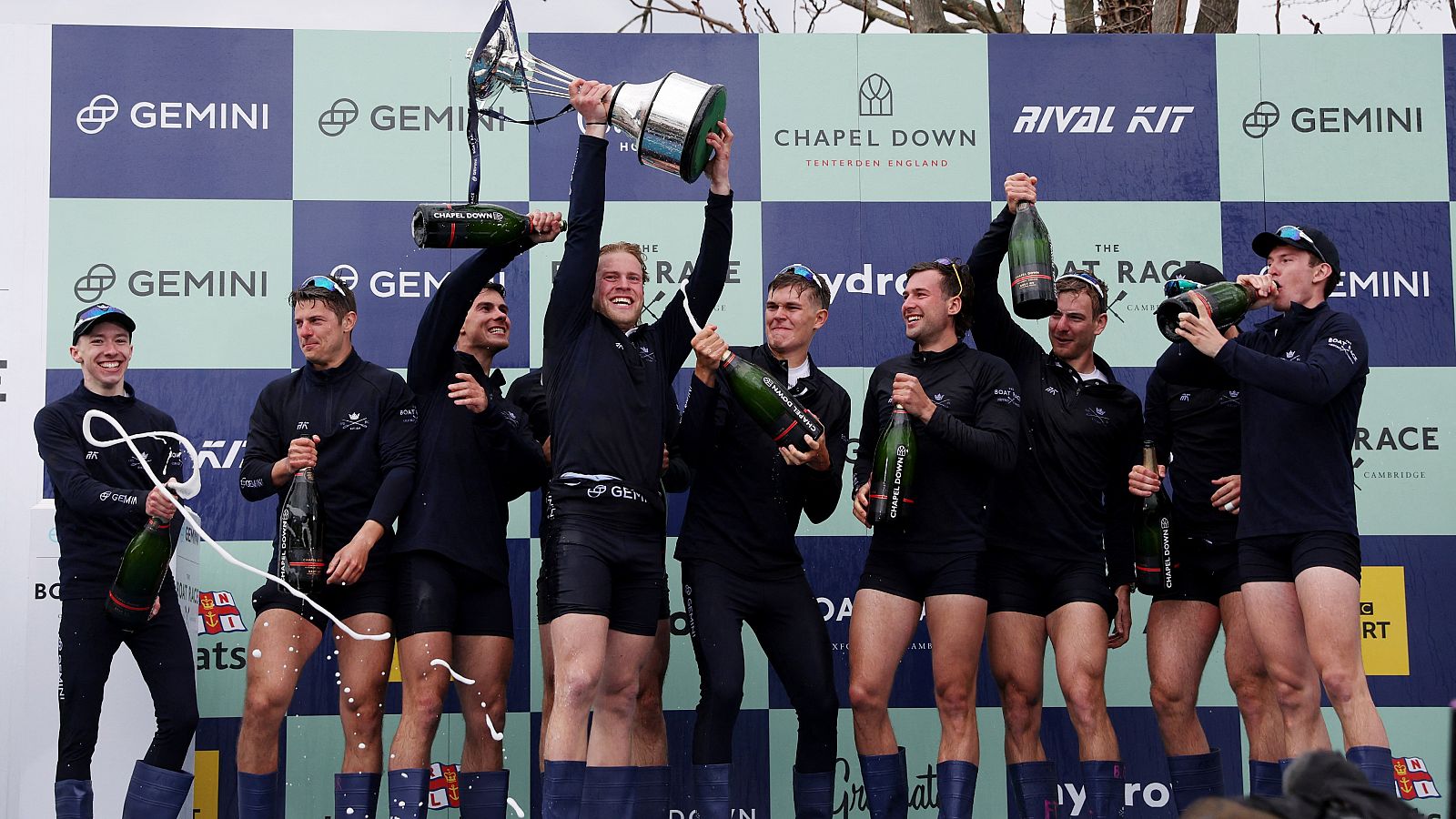 Oxford gana la regata masculina ante Cambridge