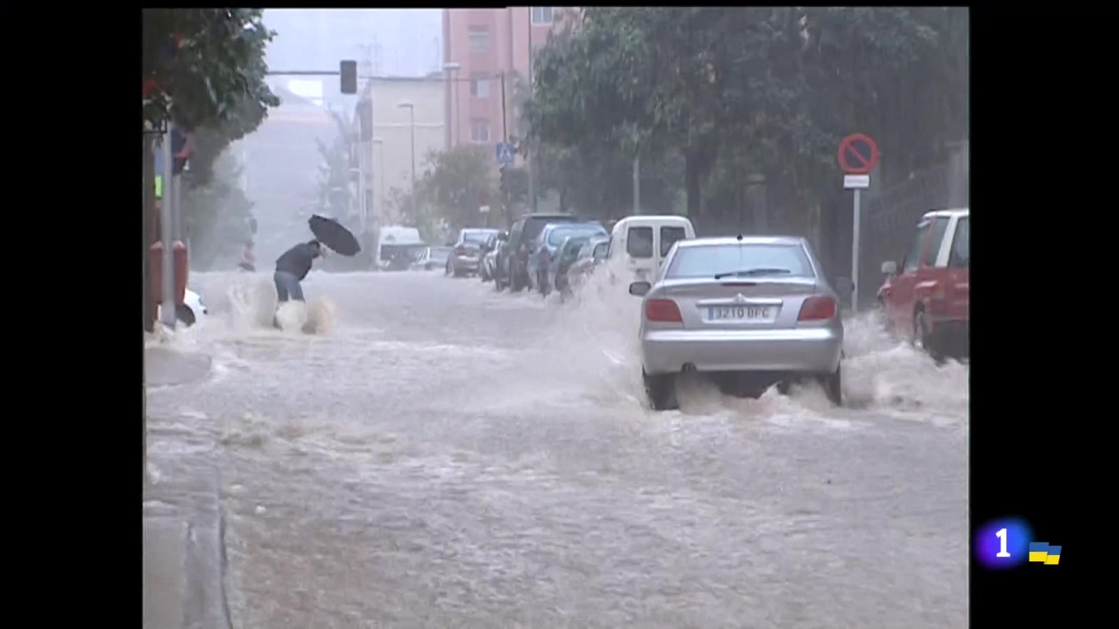 Telecanarias: Santa Cruz sucumbió bajo la lluvia | RTVE Play