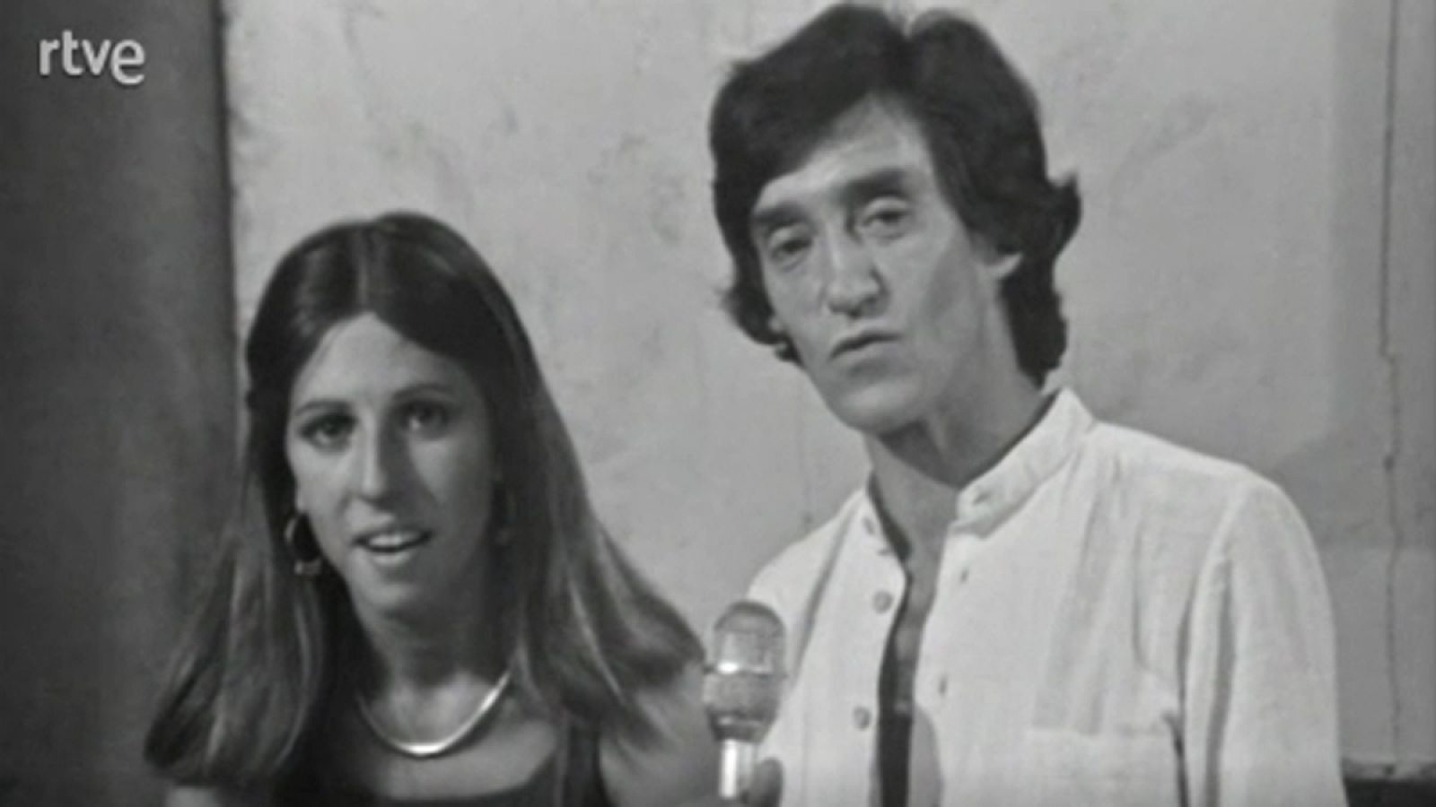 Ismael y la banda del Mirlitón - Danzas vascas - Ismael y la banda del Mirlitón | Ver