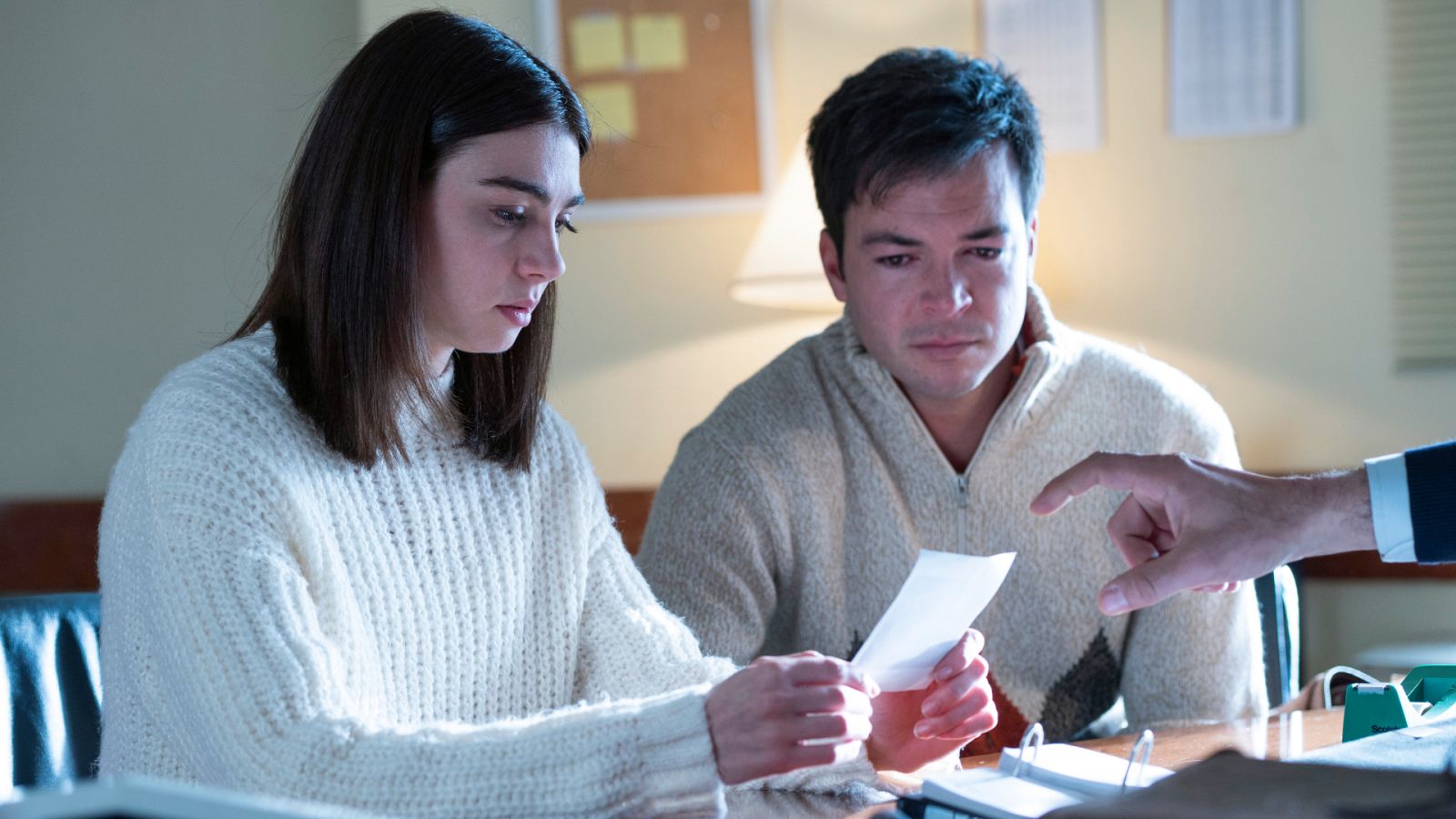 María se ve obligada a abortar