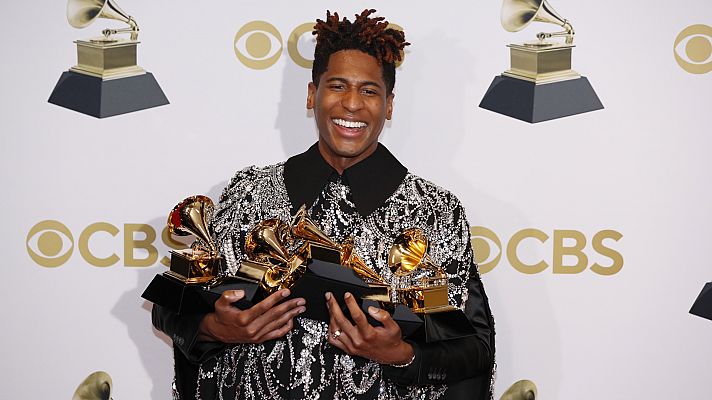 Telediario 1 - Jon Batiste y Silk Sonic triunfan en los Grammy 2022