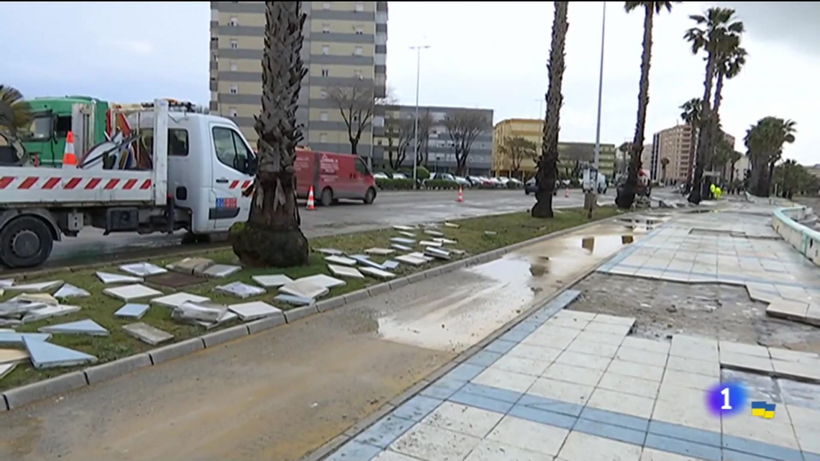 Fuerte temporal en El Estrecho