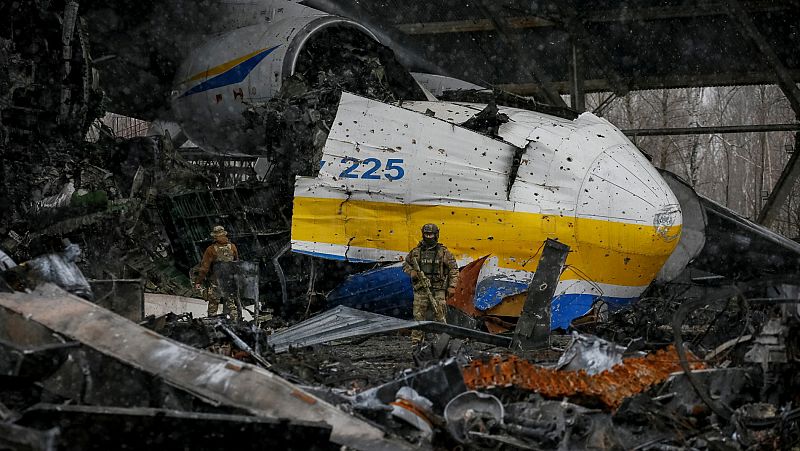 Las tropas rusas mataron al alcalde de Gostómel y destruyeron el avión más grande del mundo