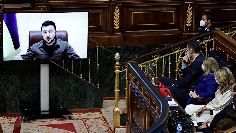 Sánchez muestra su apoyo a Zelenski en el Congreso: "España estará siempre con el pueblo ucraniano"