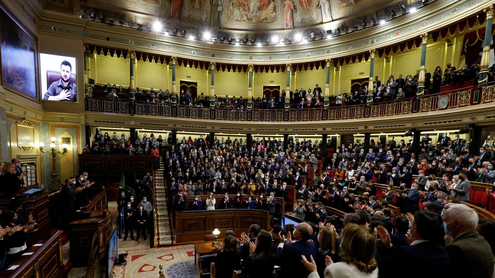 Zelenski pide más armas y sanciones en el Congreso